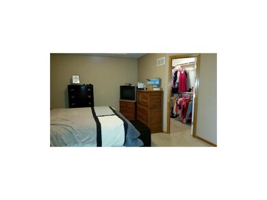 Master bed room and walk in closet