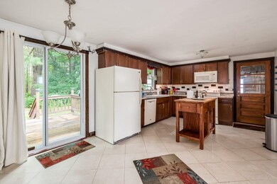 11 Strafford Rd, Dover, NH 03820 - photo 4