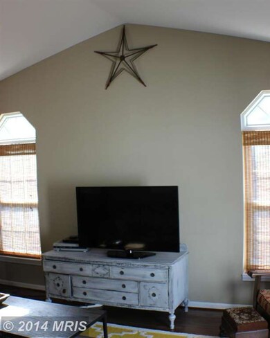 7507 Patterson Ct, Sykesville, MD 21784 - photo 2