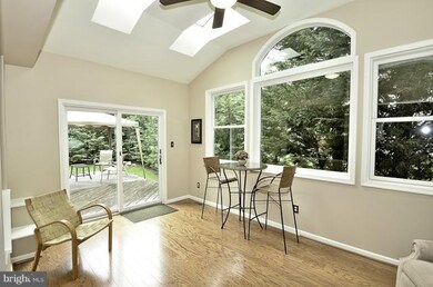 6320 Falling Brook Dr, Burke, VA 22015 - photo 7