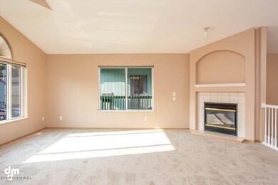 Living Room_8262-SMALL