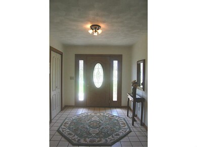 Entry/Foyer.