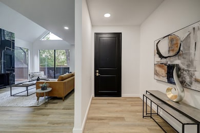 360 Litchfield Ln, Houston, TX 77024 - photo 3