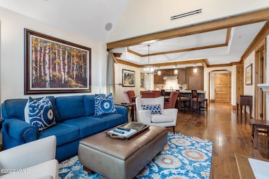 74 Willow Rd-002-023-Living Room-MLS_Siz