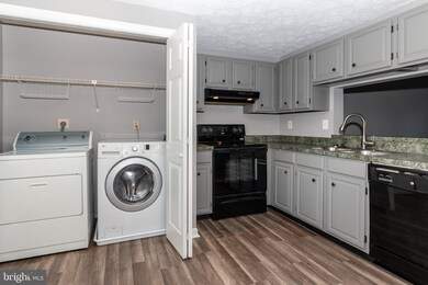 7184 Glenmeadow Ct, Frederick, MD 21703 - photo 5