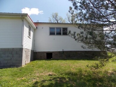 935 Central Pike, Harrodsburg, KY 40330 - photo 2