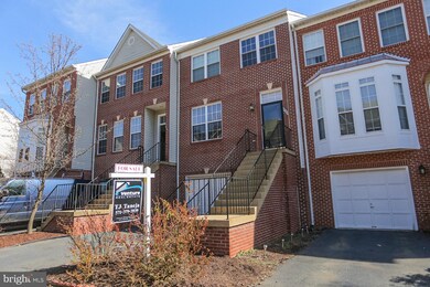 2549 James Monroe Cir, Herndon, VA 20171 - photo 2