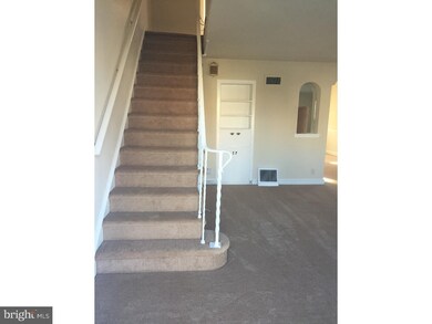 4300 Sheffield St, Philadelphia, PA 19136 - photo 5