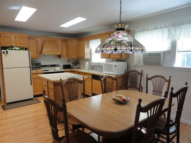 493 N Shore Rd, Spofford, NH 03462 - photo 4