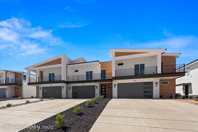 762 E Desert Cactus Dr-30