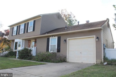 1713 Congress Dr, Blackwood, NJ 08012 - photo 2