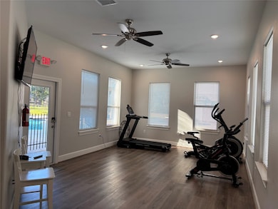 504 Nursery Rd unit 1209, the Woodlands, TX 77380 - photo 5