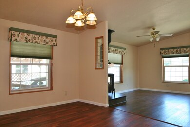 4200 Summers Ln unit 7, Klamath Falls, OR 97603 - photo 4