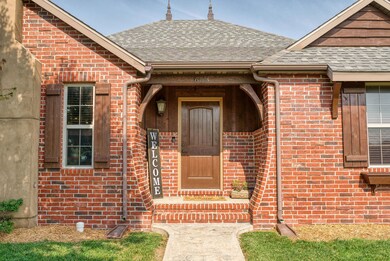 653 N Rockingham Ave, Nixa, MO 65714 - photo 2