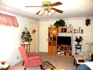 Living Rm 1