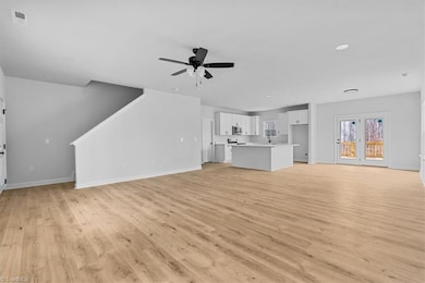 160 Olive Branch Ct, Reidsville, NC 27320 - photo 4