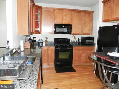 8006 Endzone Way, Hyattsville, MD 20785 - photo 5