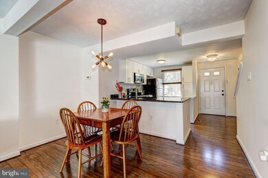 8297 Mary Lee Ln, Laurel, MD 20723 - photo 5