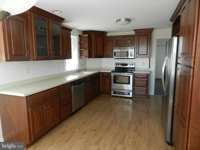 1972 Wenger Ln, Chambersburg, PA 17201 - photo 6