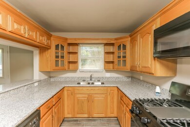 717 Ponderosa Dr, Hurst, TX 76053 - photo 5