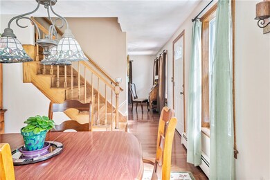 576 Weaver Hill Rd, West Greenwich, RI 02817 - photo 4