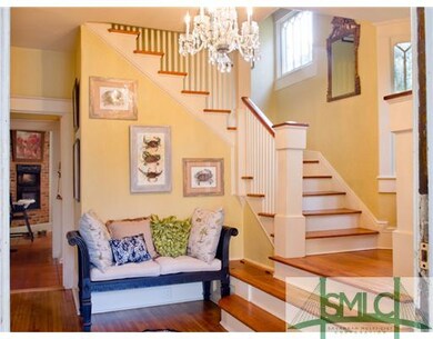 Foyer.