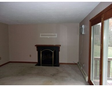 75 Pennacook Dr unit 75, Leominster, MA 01453 - photo 5