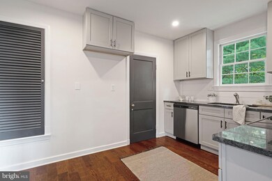 7517 Windsor Mill Rd, Windsor Mill, MD 21244 - photo 4