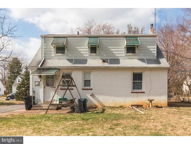 1204 Villanova Ave, Folsom, PA 19033 - photo 3