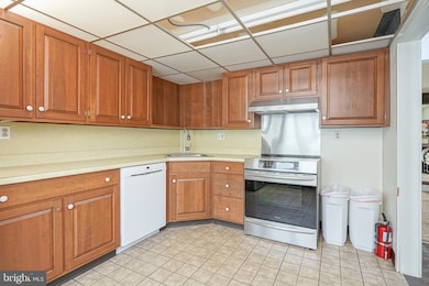 4 W Close, Moorestown, NJ 08057 - photo 4