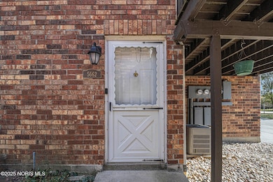 5662 Bernath Ct unit E, Toledo, OH 43615 - photo 2