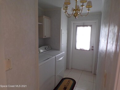 917 Evergreen St, Sebastian, FL 32976 - photo 7