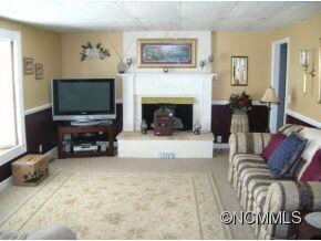 114 J H Hyder Rd, Hendersonville, NC 28792 - photo 2