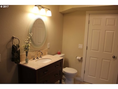 9385 SW Bradley Place, Beaverton, OR 97008 - photo 6