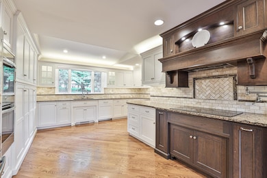 [85]-Kitchen-2