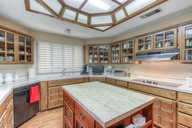 Kitchen (3)-SMALL