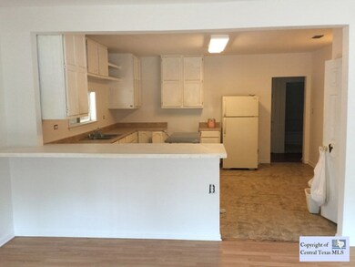 825 Midway St, San Marcos, TX 78666 - photo 5