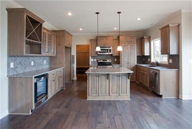 1536 SW 41st St, Lees Summit, MO 64082 - photo 7