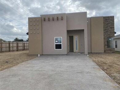 4119 Watusi Ct, Laredo, TX 78045 - photo 3