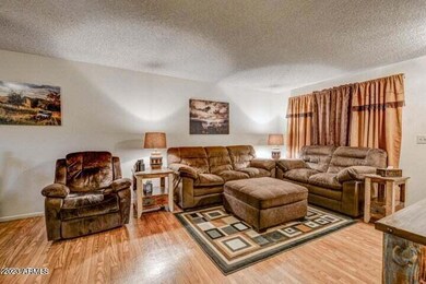 13610 N Silverbell Dr, Sun City, AZ 85351 - photo 4