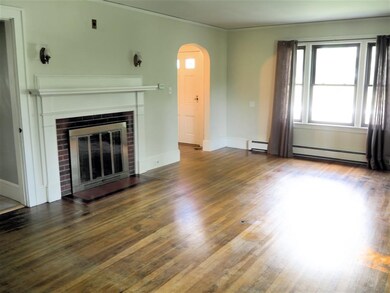 1072 Maplewood Ave, Portsmouth, NH 03801 - photo 5