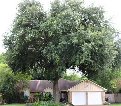 823 Frazer Ln, Houston, TX 77038 - photo 2