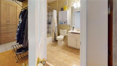 112 Mill St unit 303, Woonsocket, RI 02895 - photo 6