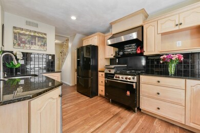 43 Endicott St, Salem, MA 01970 - photo 5