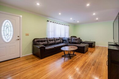 LivingRoom4