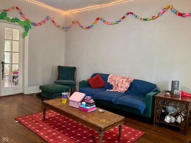 323 E Adams St, Franklin, IN 46131 - photo 7