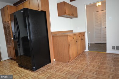 13519 Turkey Branch Pkwy, Rockville, MD 20853 - photo 5