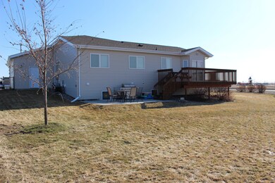 4601 Mccomb Ave, Bismarck, ND 58503 - photo 3