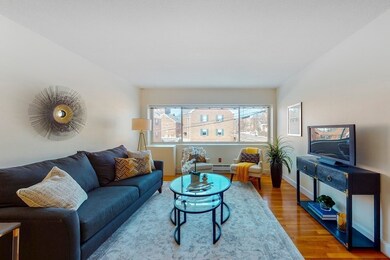 505 Centre St unit 7, Newton, MA 02458 - photo 2