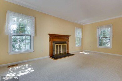 9110 Northedge Dr, Springfield, VA 22153 - photo 4